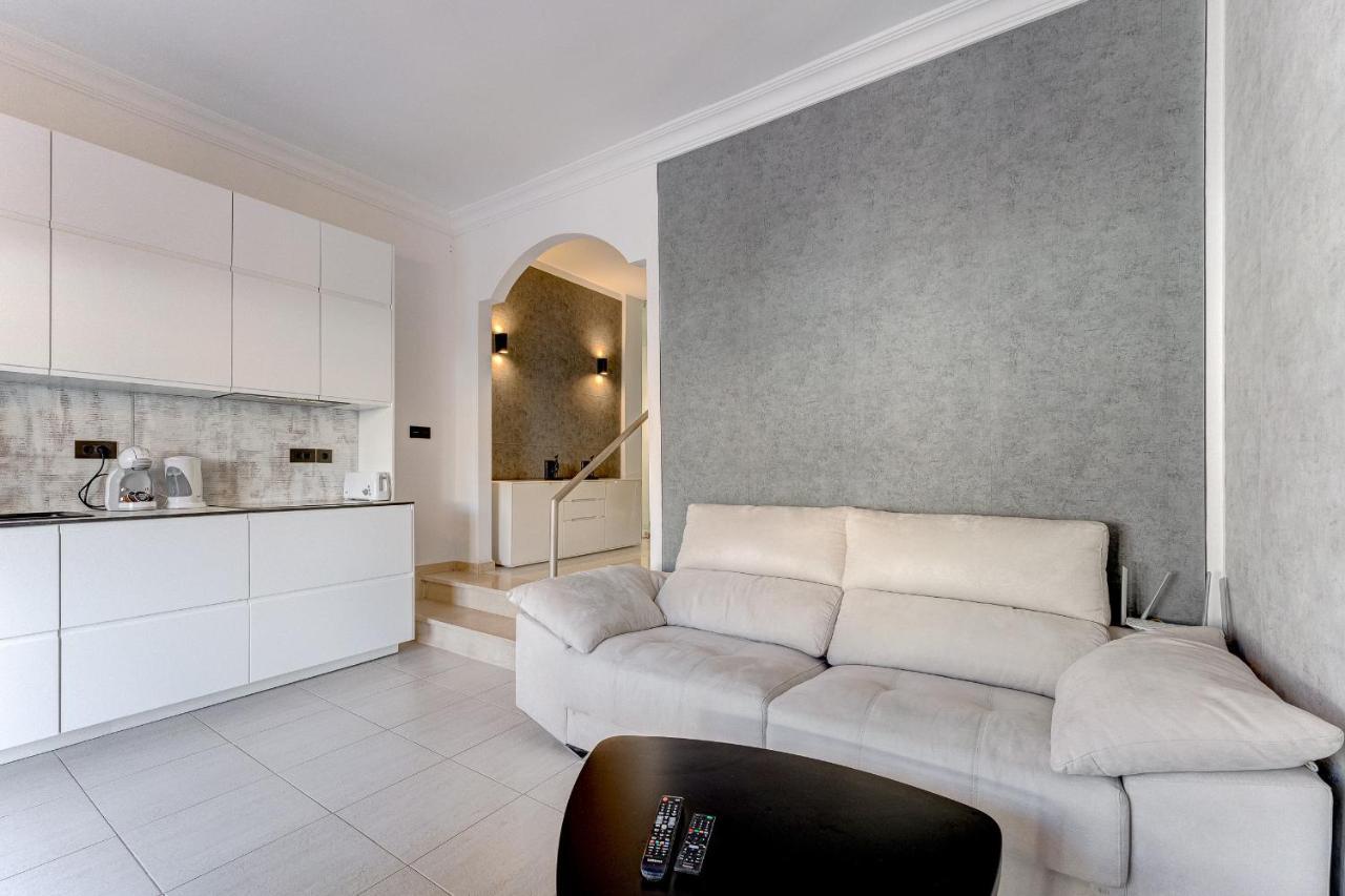 Chalet Playa De Las Americas Arona  Extérieur photo