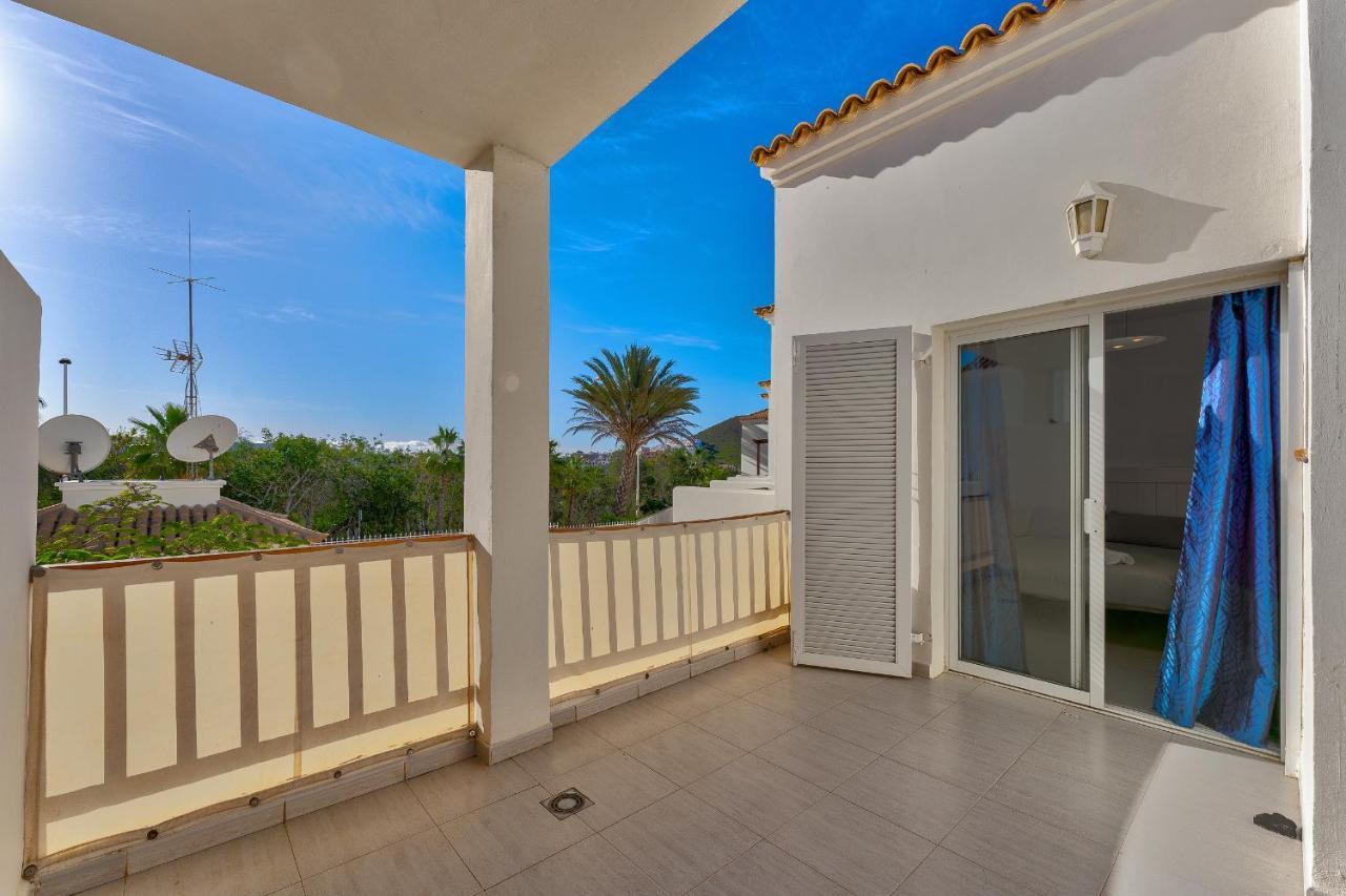 Chalet Playa De Las Americas Arona  Extérieur photo