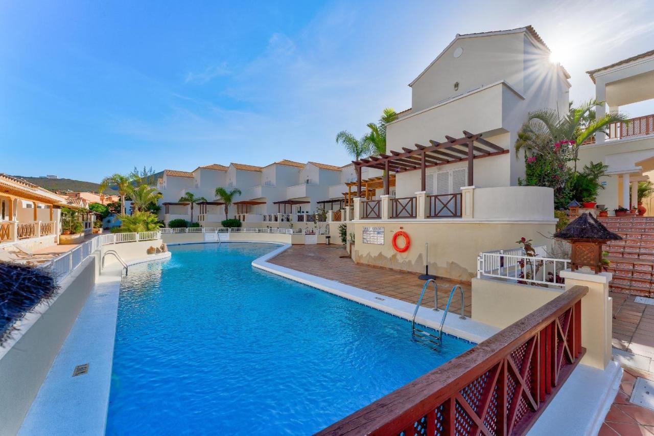 Chalet Playa De Las Americas Arona  Extérieur photo